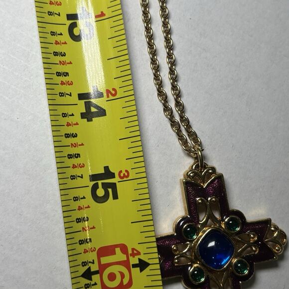 Vintage Avon Signed Cross Necklace Enamel Gold Tone Purple - Picture 8 of 8
